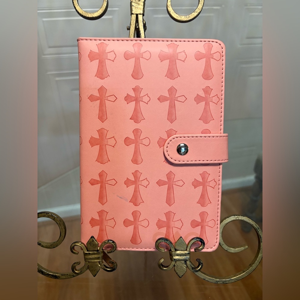 - Brand New Fine Line Leather journal